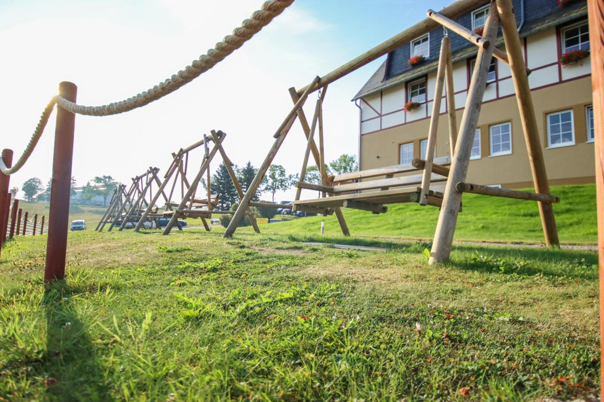 זיפן Panorama Berghotel Wettiner Hoehe מראה חיצוני תמונה